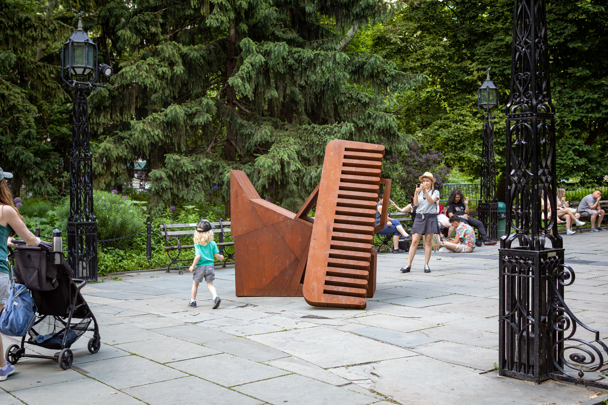 37 WyattKahn 2964